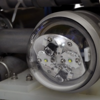 Подводные осветители с приводом наклона